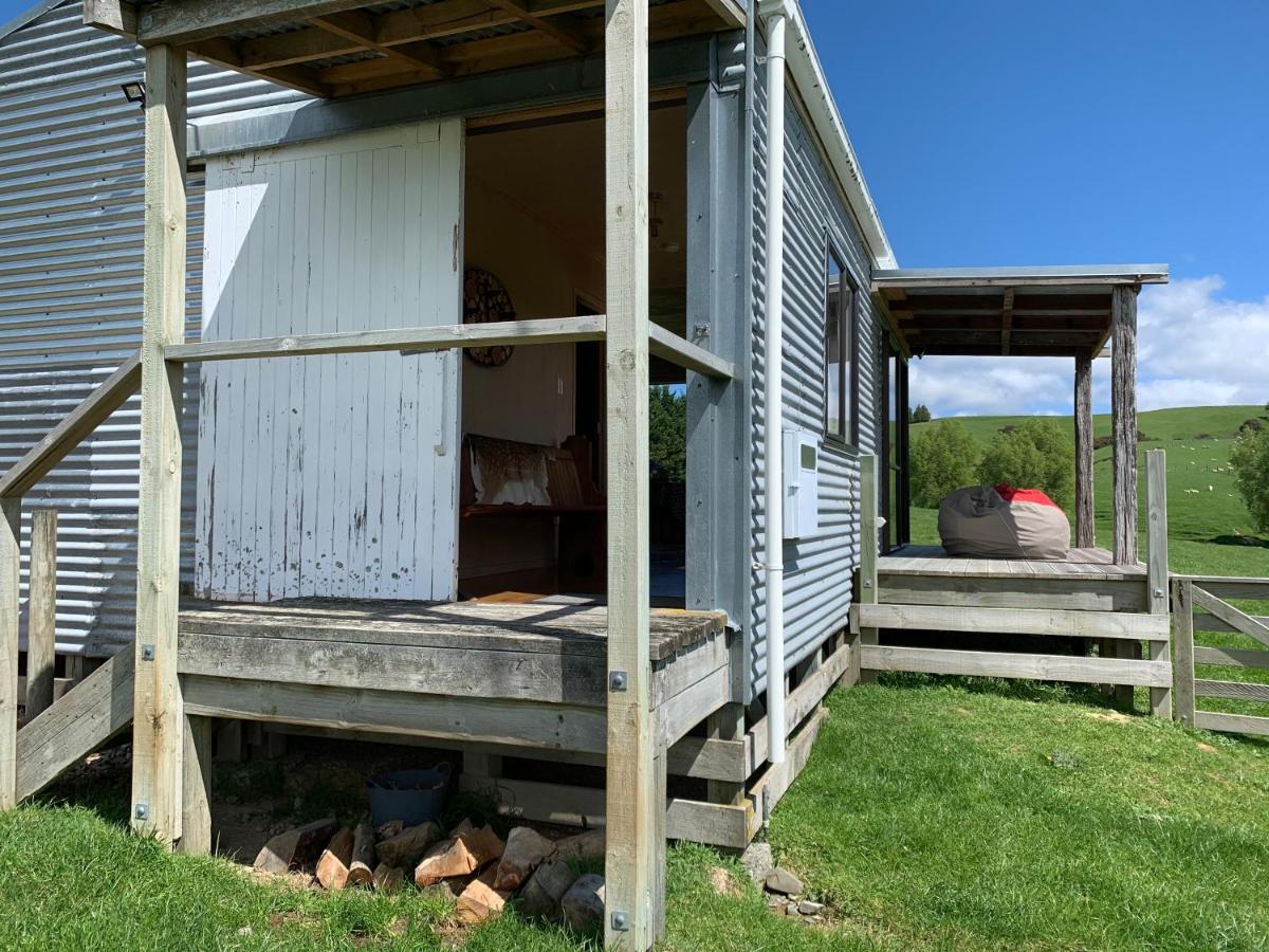 Fallow Hut Masterton Bagian luar foto